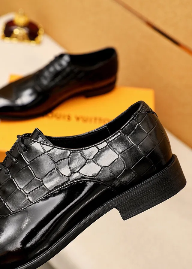 Louis Vuitton Chaussures Oxford en Cuir Patenté Embout Cap Noir 7