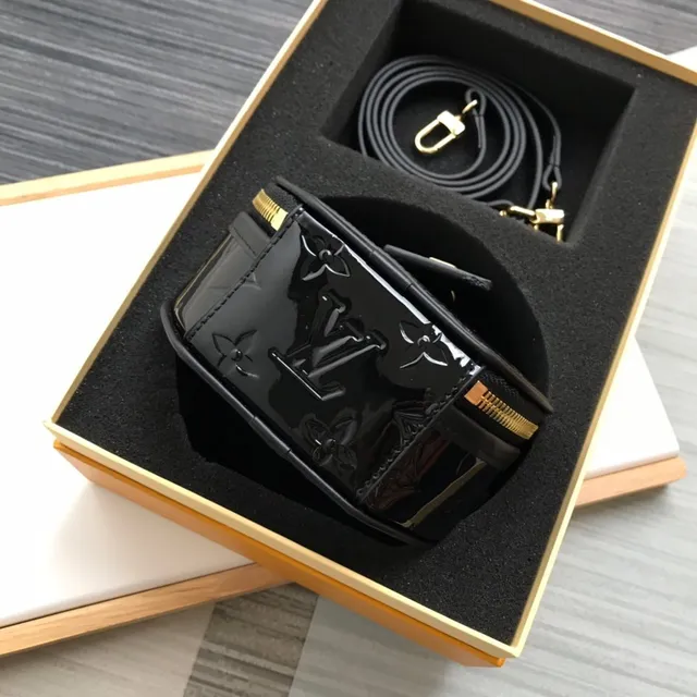 Louis Vuitton Black Gold Circular Embossed Monogram Saddle Bag 5