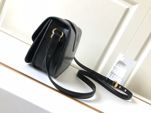 Louis Vuitton Black Leather Flap Crossbody Bag 2
