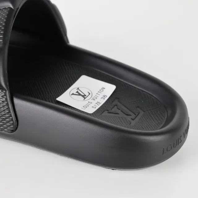 Louis Vuitton Black Quilted Checkerboard Strap Embossed Logo Slippers 4