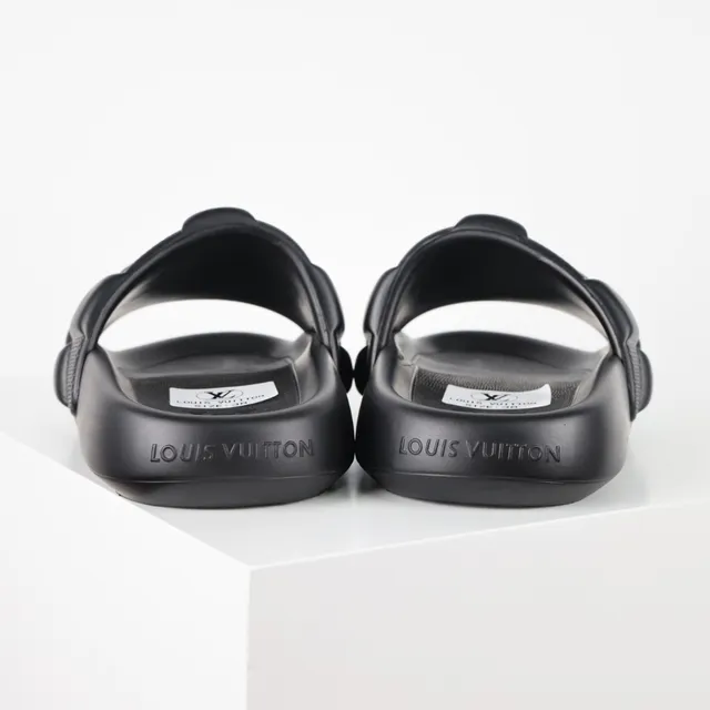 Louis Vuitton Black Quilted Checkerboard Strap Embossed Logo Slippers 8