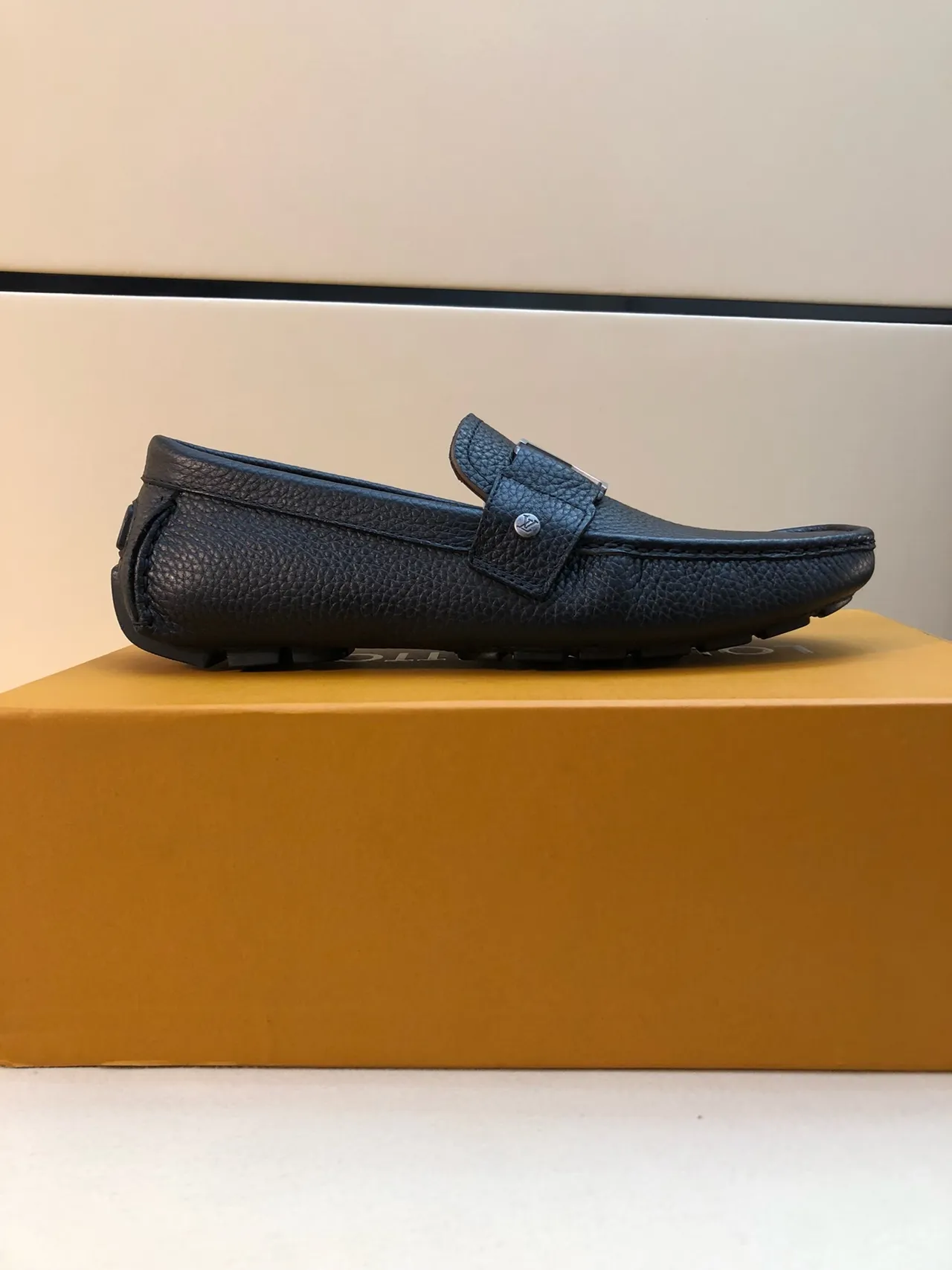 Louis Vuitton Black Silver Pebbled Leather Monogram Buckle Loafer 2