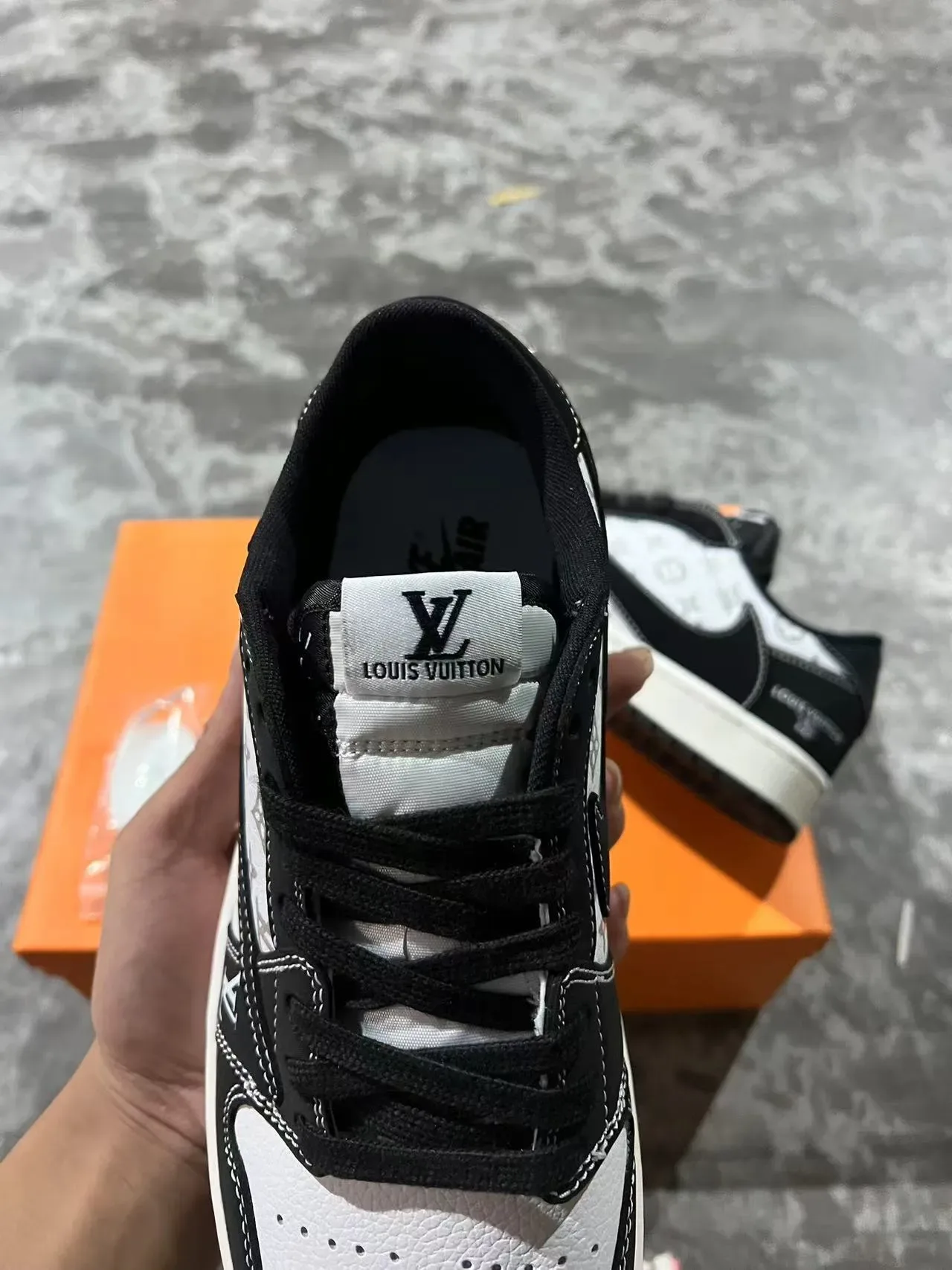 Louis Vuitton Black White Monogram-Printed Panels Contrast Lifestyle Sneakers 4