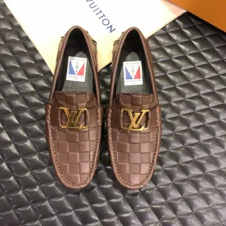 Louis Vuitton Marrom Dourado Xadrez Couro LV Fivela Mocassim