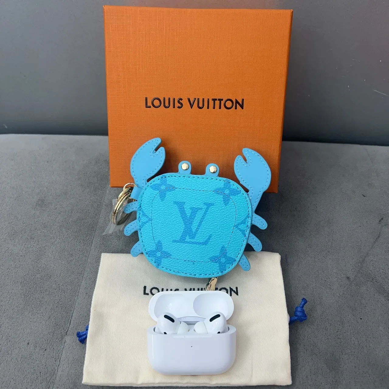 Louis Vuitton Brown Yellow Turtle-Shaped Monogram Canvas Crossbody Bag 3
