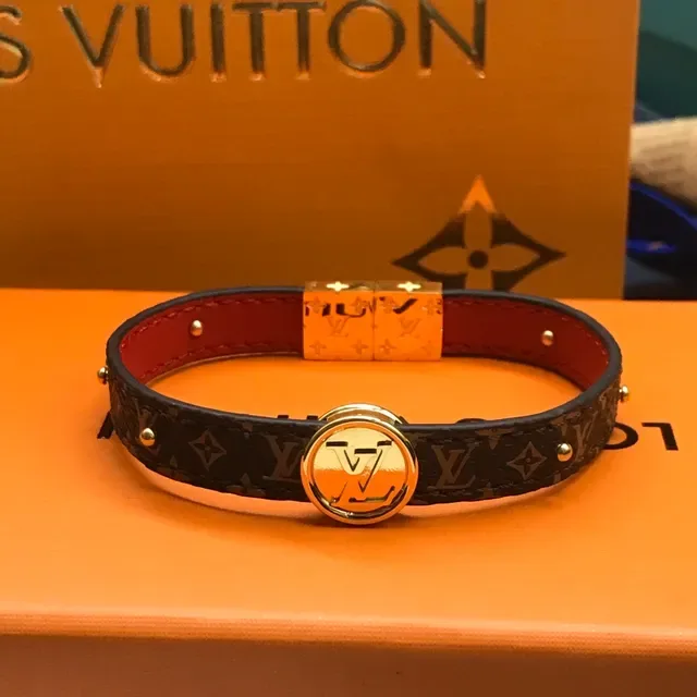 Louis Vuitton Bordeaux Or Bicolore Cuir Monogramme Toile Intérieur Bracelet 8