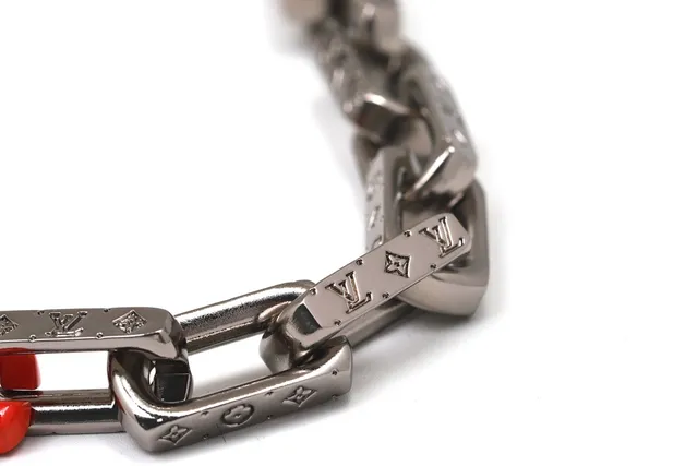 Louis Vuitton Chain Bracelet Silver and Red Resin Bracelet 5