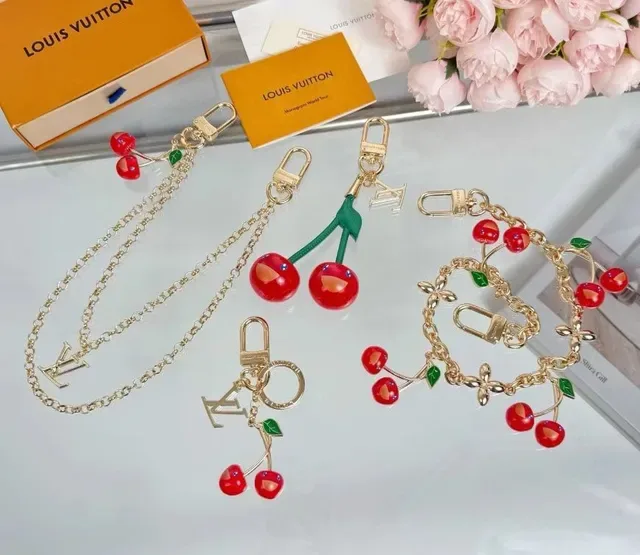 Louis Vuitton Cherry Key Holder Red Gold Metal Enamel Charms Crossbody Bag 3