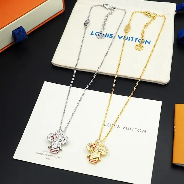 Louis Vuitton Crystal Floral Pendant Necklace 2