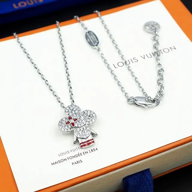 Louis Vuitton Crystal Floral Pendant Necklace 4