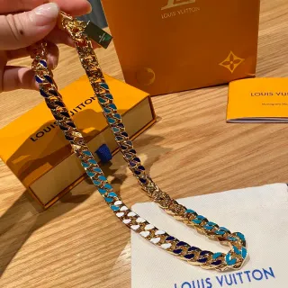 Collier Louis Vuitton Chaîne Curb Link Or Multicolore Chaîne Émaillée Incrustée de Liens en Forme de Goutte
