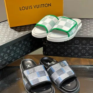 Louis Vuitton Damier Check स्लाइड चप्पल