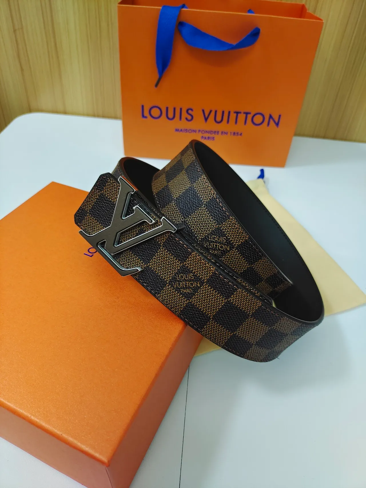 Louis Vuitton Damier Ebène Check حزام جلدي 5