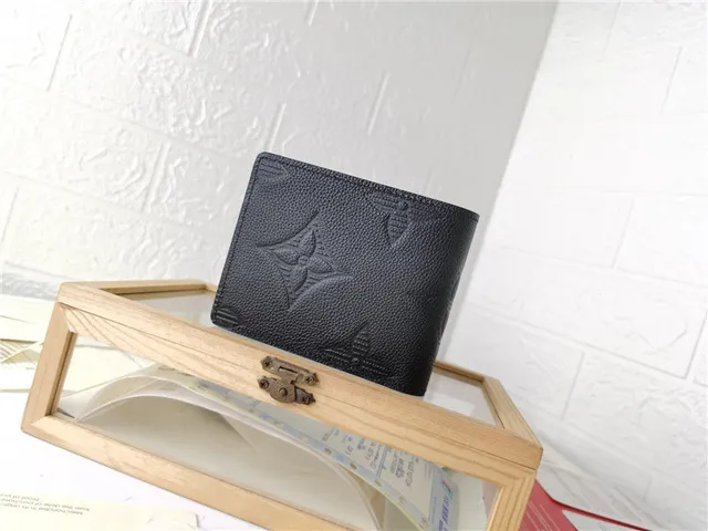 Louis Vuitton Embossed Monogram Cuir Granulé Noir Portefeuille Court 6