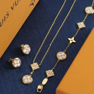 Louis Vuitton Flower Gold White Chain Mother-of-Pearl Floral Charms Necklace