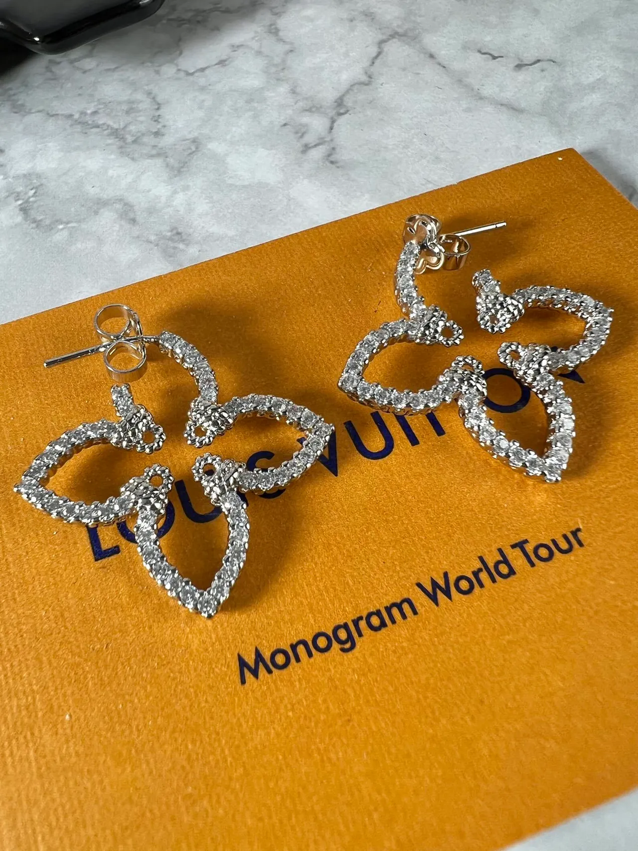 Louis Vuitton Flower Motif Pavé Crystal Butterfly Earrings 7