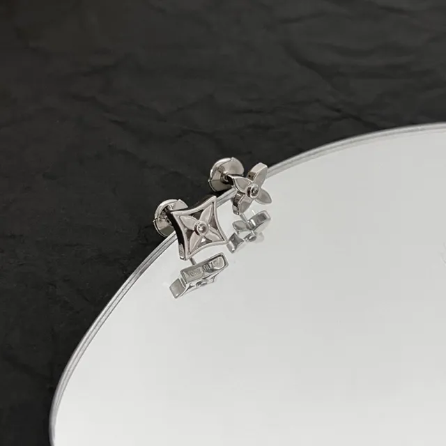 Louis Vuitton Flower Motif Silver Gold Stud Earrings 4