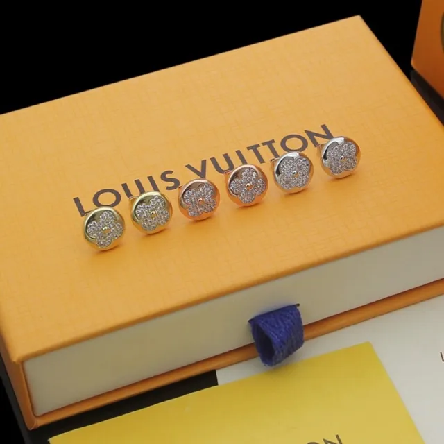 Louis Vuitton Flower Motif Square Pavé Earrings 5