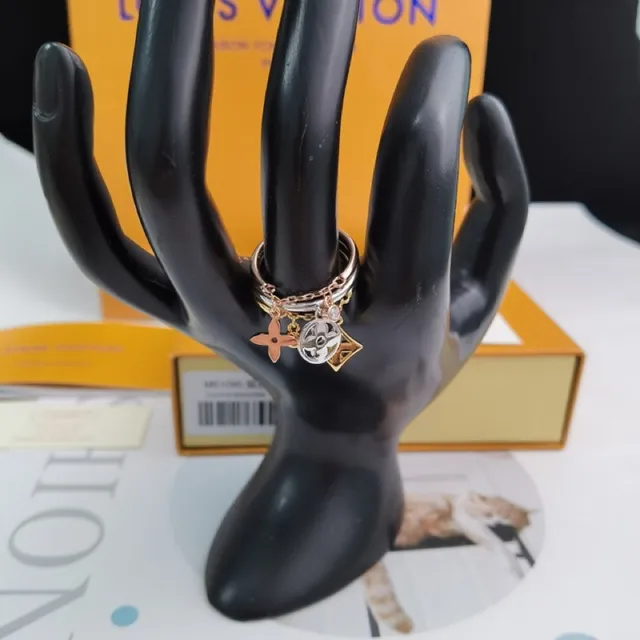 Louis Vuitton Bague en or et argent empilable multi-bandes de métal mixte 3