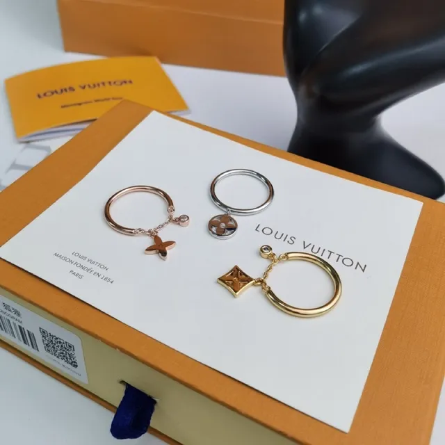 Louis Vuitton Bague en or et argent empilable multi-bandes de métal mixte 6