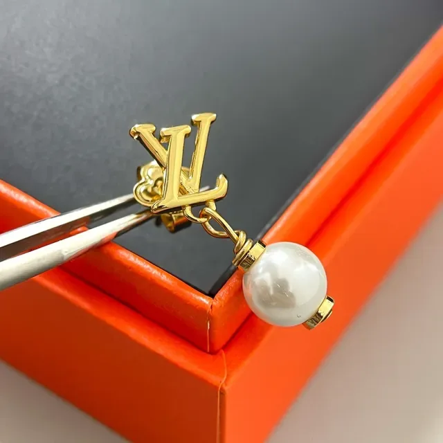 Louis Vuitton Gold White Monogram Dangling Pearl Drop Earrings 4
