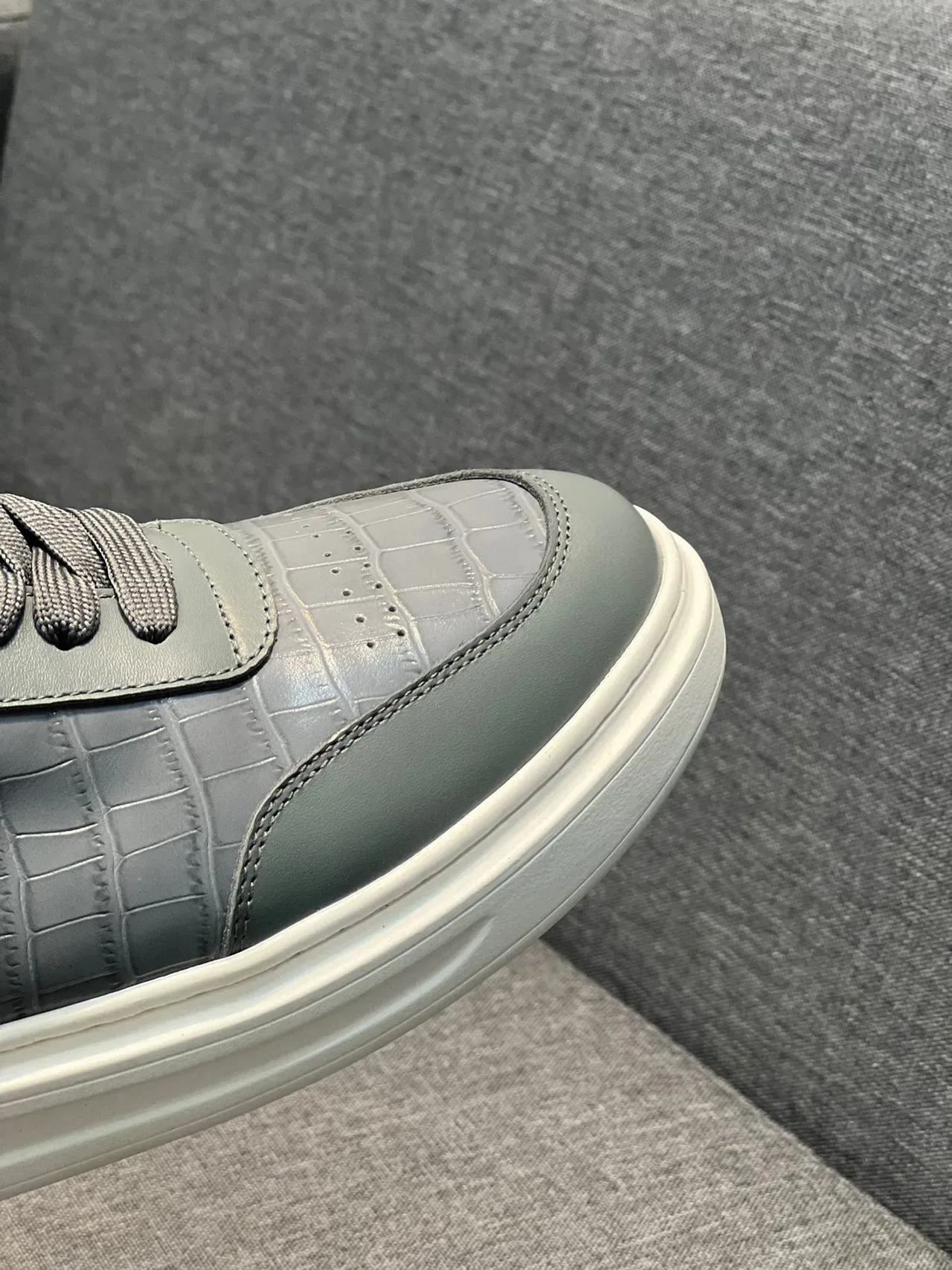 Louis Vuitton Gray White Crocodile-Embossed Leather Low-Top Lace-Up Lifestyle Sneakers 3