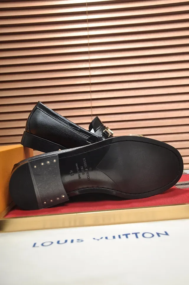 Louis Vuitton Horsebit Loafer Black Croc-Embossed Leather Loafers 3