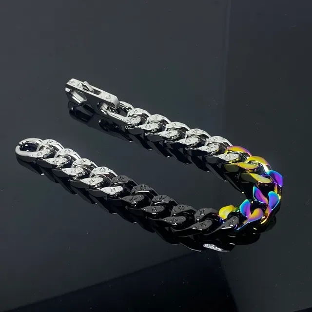Louis Vuitton Iconic Curb Link Bracelet Triple-Finish Iridescent Metal Bracelet 4