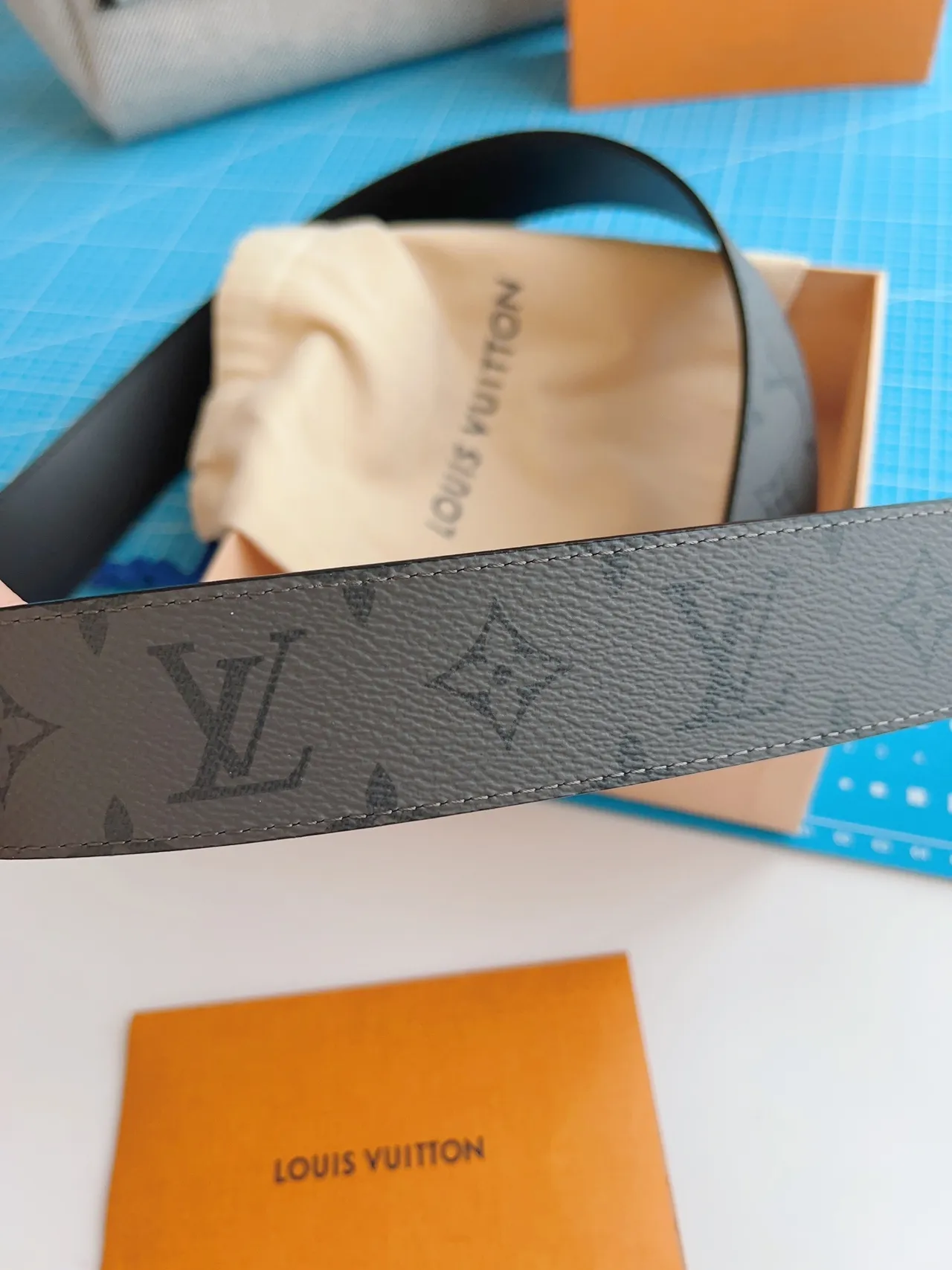 Louis Vuitton Initiales Reversible Gray Monogram Leather Belt 3