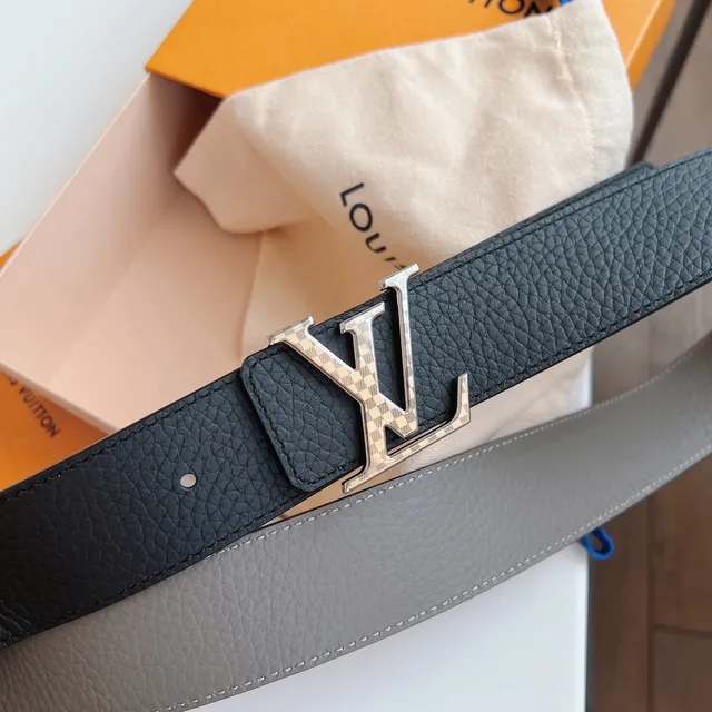 Louis Vuitton Interlocking LV Buckle Pebbled Leather Belt 8