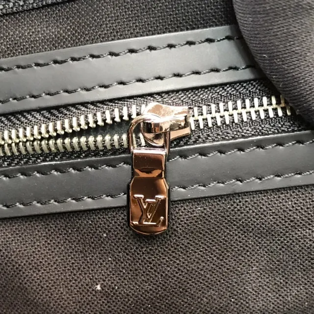 Louis Vuitton Keepall Bandoulière Monogram Eclipse Black sac duffel 4