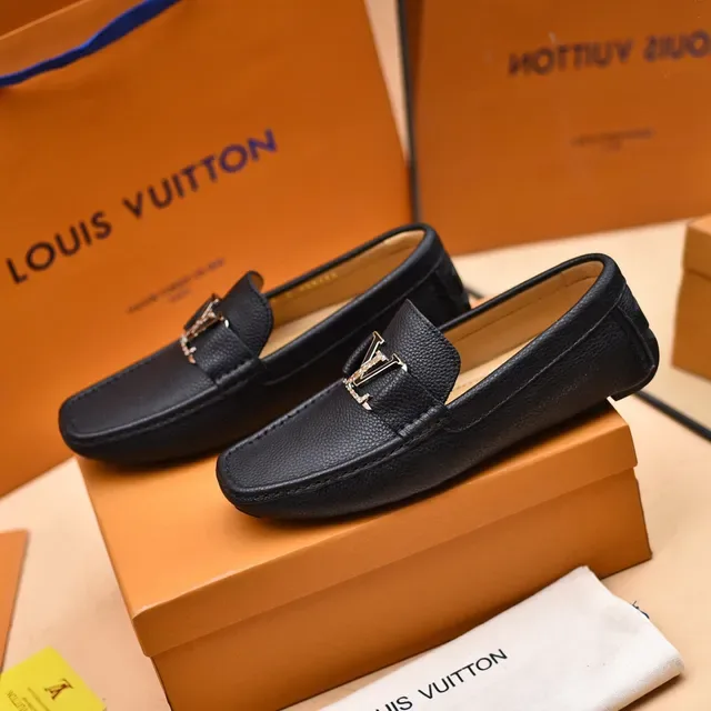 Louis Vuitton Loafer Preto Prata Couro Granulado Fivela Metal LV Loafer 8