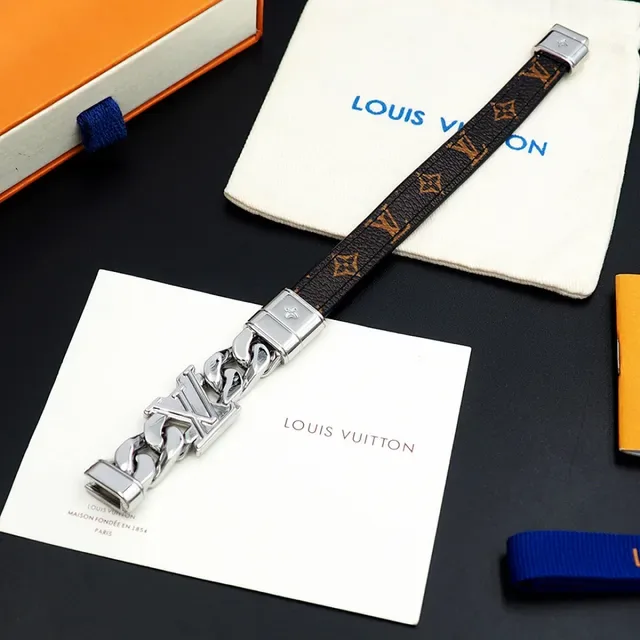 Louis Vuitton LV Chain Black Monogram Leather and Silver-Tone Bracelet 7