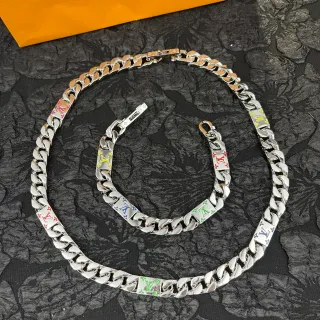 Louis Vuitton LV Chaîne Argentée Multicolore Curb Émaillée Monogramme Collier