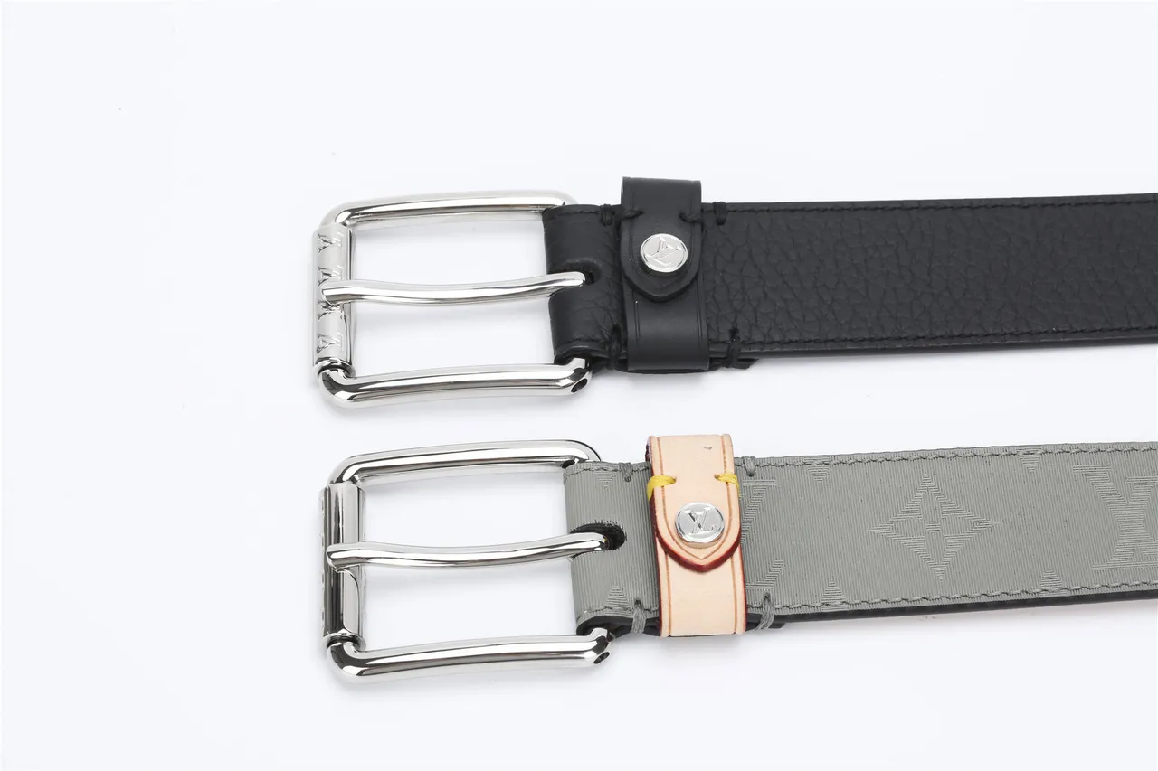 Louis Vuitton LV Circle Black Pebbled Leather Belt 3