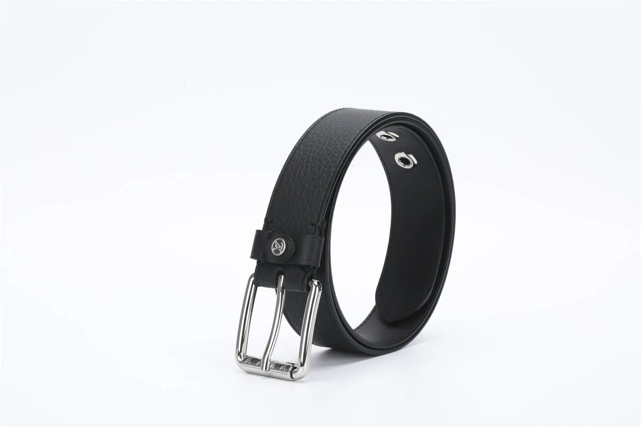 Louis Vuitton LV Circle Black Pebbled Leather Belt 5