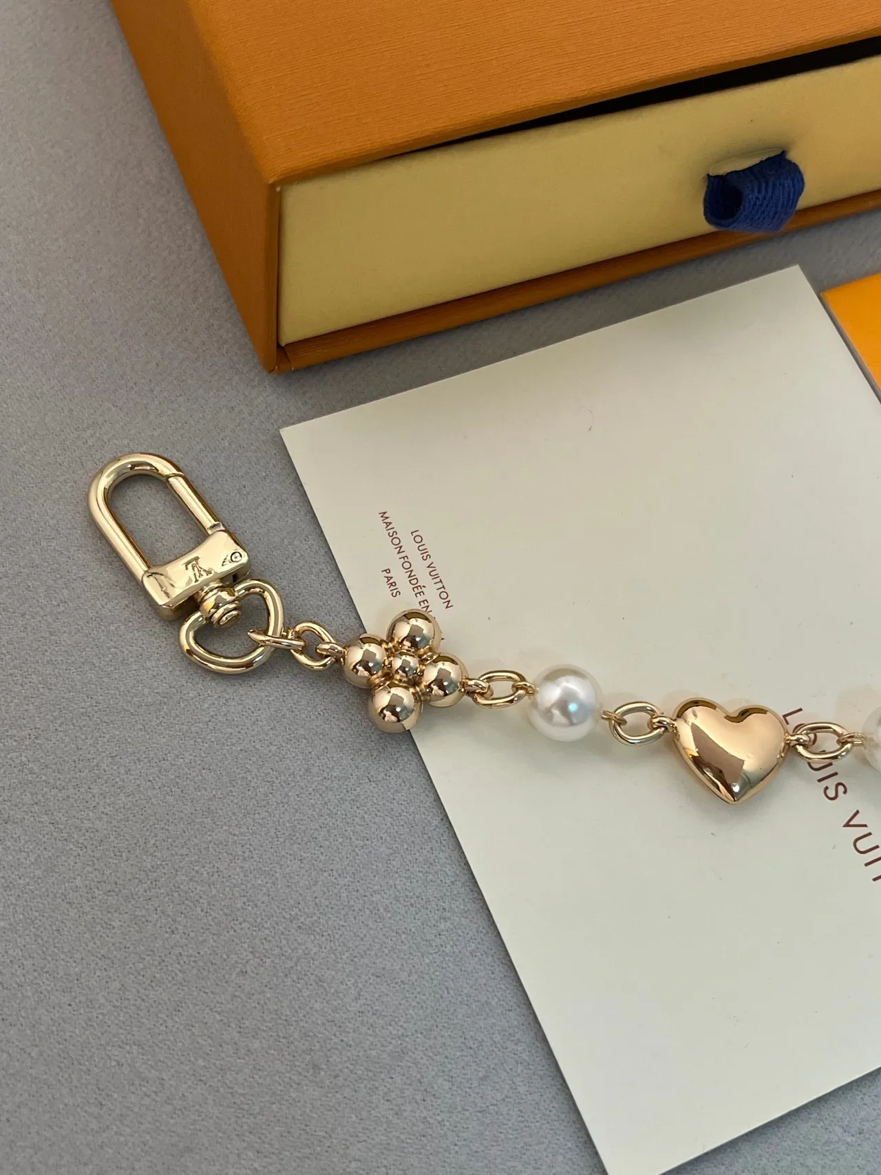 Louis Vuitton LV Heart Chain Bag Charm Gold and Pearl Necklace 2