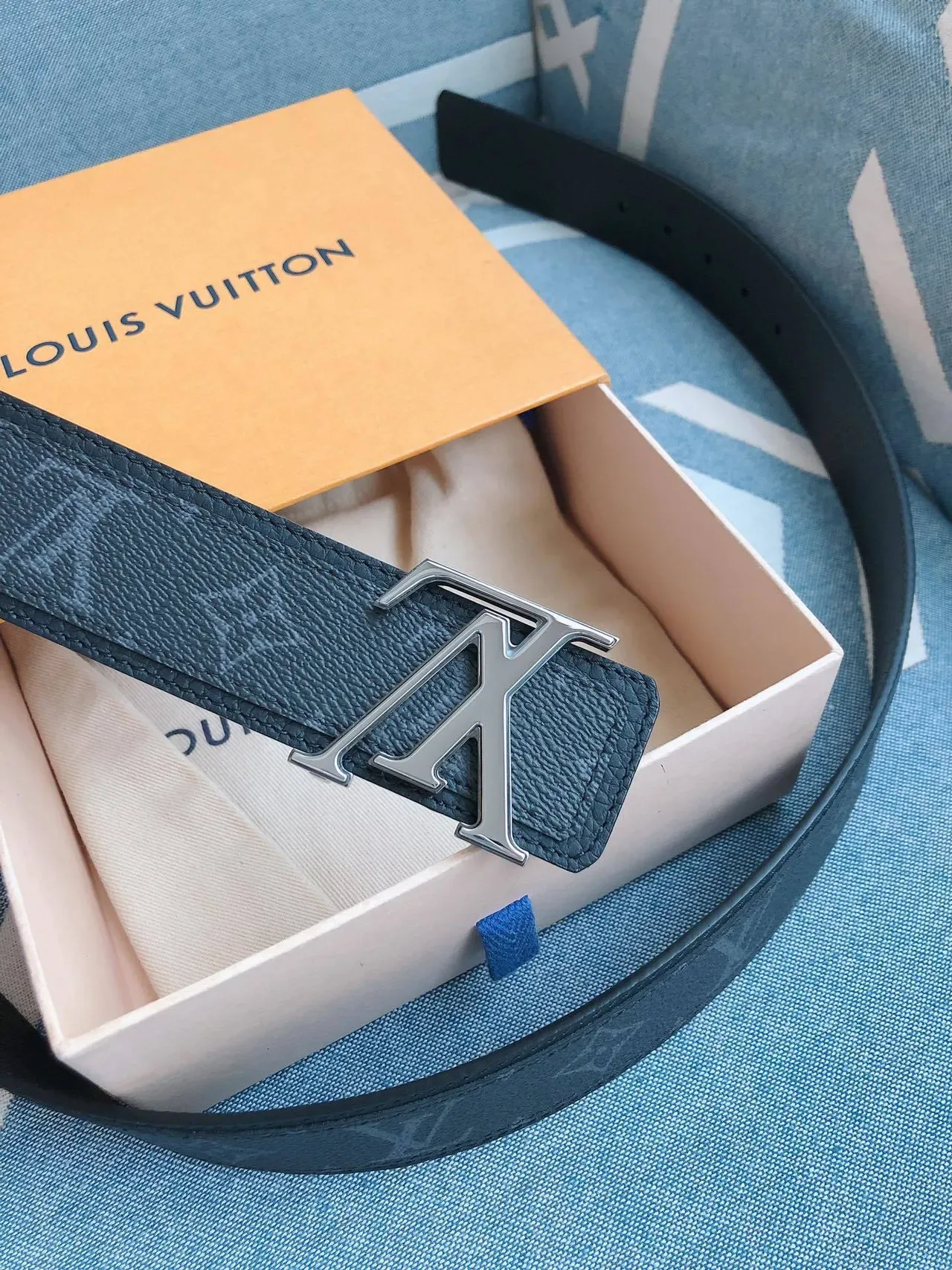 Louis Vuitton LV Initiales Dark Gray Monogram Leather Belt 4