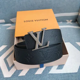 Louis Vuitton LV Initiales Navy Leather Belt