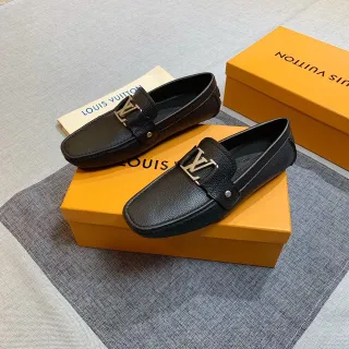 Louis Vuitton LV mocassim couro granulado preto mocassim