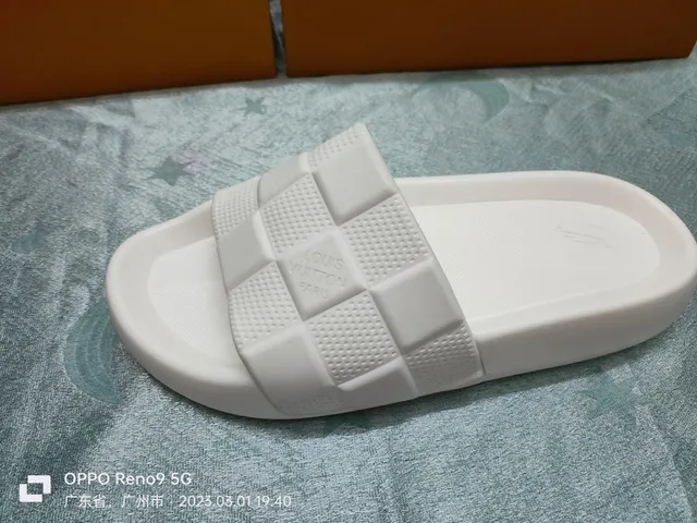 Louis Vuitton LV Slide White Molded Rubber Slippers 3