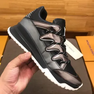Louis Vuitton LV Trainer Tênis Pretos Gunmetal Metálicos Chunky
