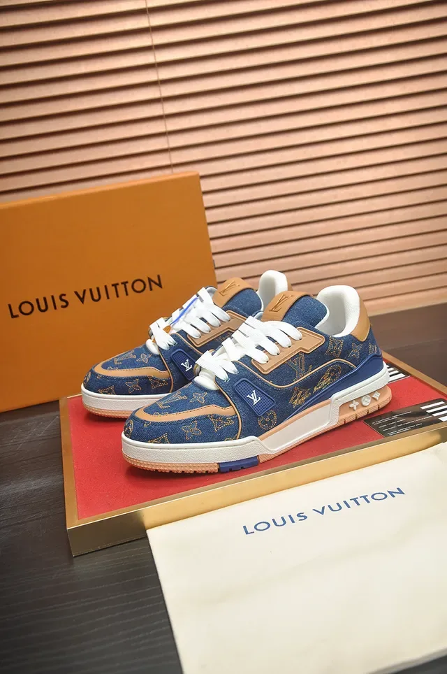 Louis Vuitton LV Trainer নীল বেইজ ডিনিম উপর মনোগ্রাম এমব্রয়ডারী লাইফস্টাইল স্নিকার্স 4