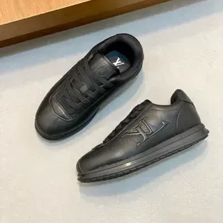 Louis Vuitton LV Trainer Zapatillas Lifestyle Negro Total