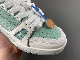 Louis Vuitton LV Trainer Vert Blanc Semelle Médiane Multicouche Maille Perforée Supérieure Sneakers Lifestyle 2