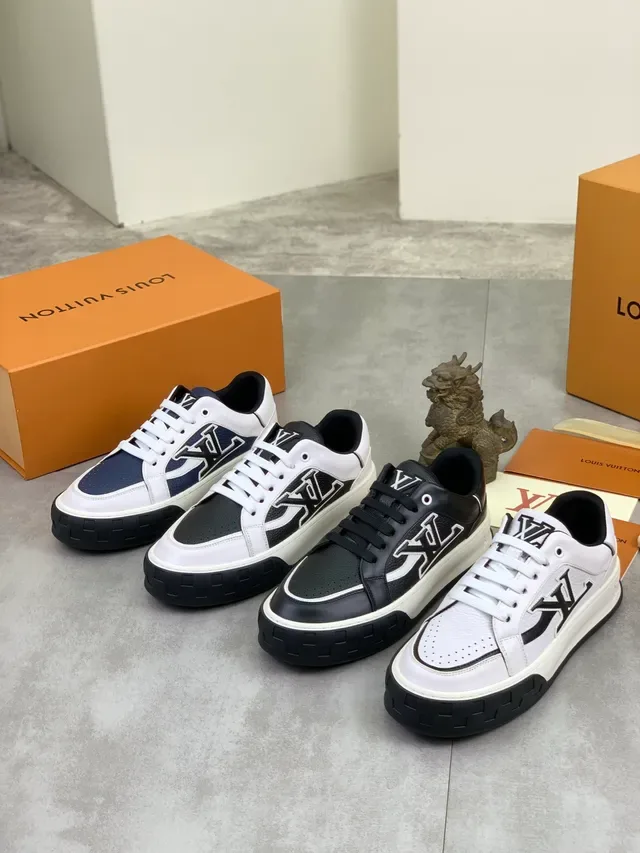লুইস ভিত্তন LV Trainer সাদা কালো লো-টপ লেদার এবং পারফোরেটেড আপার লাইফস্টাইল স্নিকার 2