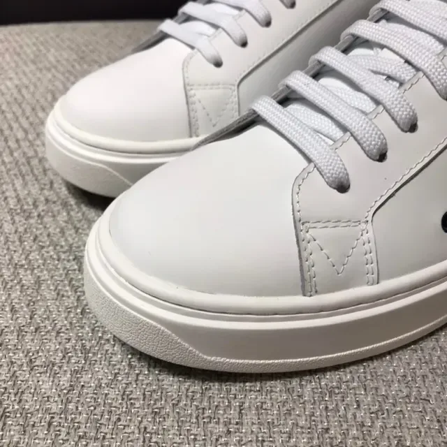 Louis Vuitton LV Trainer White Black Low-Top Leather Upper Lifestyle Sneakers 3