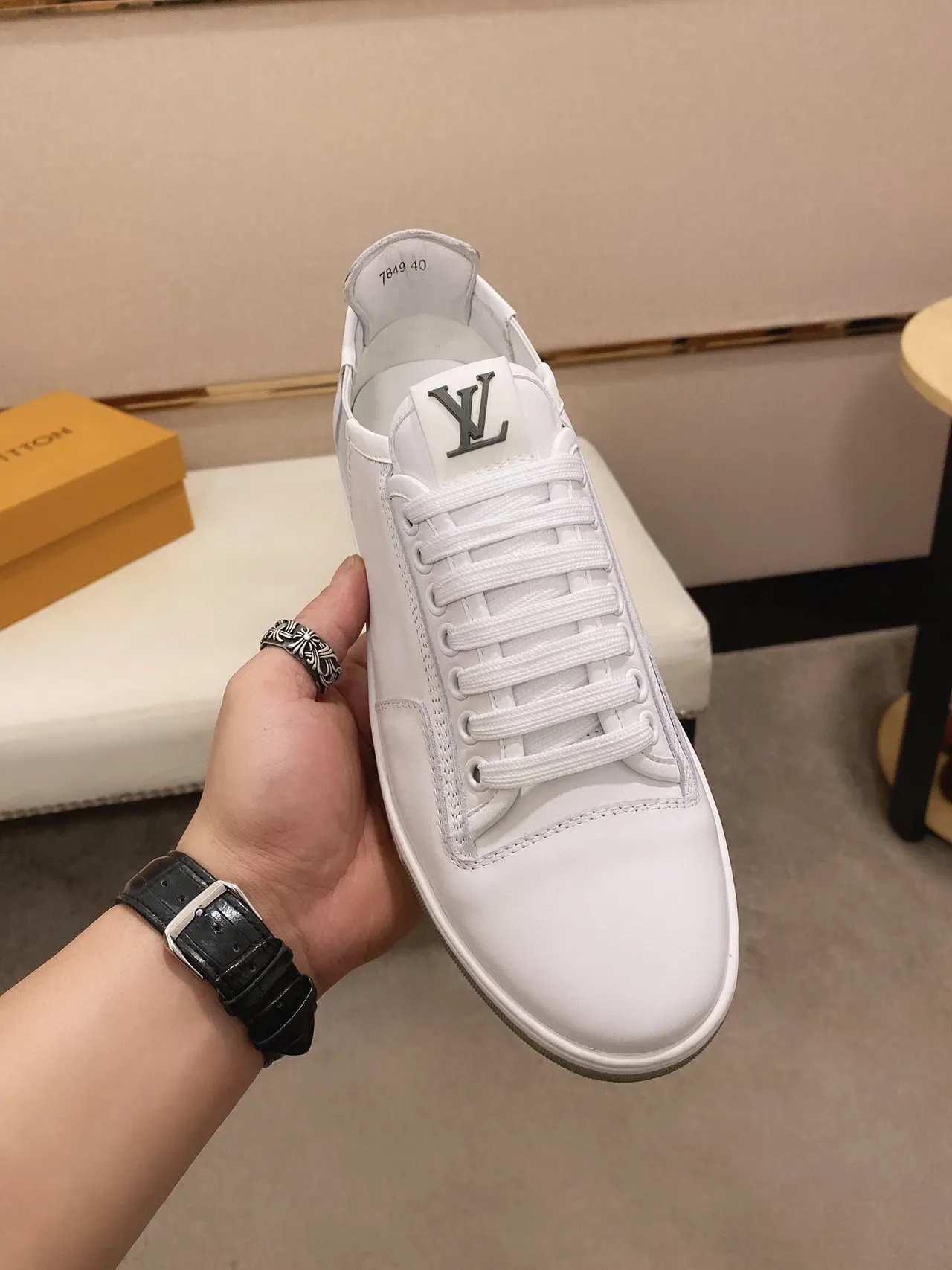 Louis Vuitton LV Trainer Blanc et Gris en Cuir Low-Top Lifestyle Sneakers 9