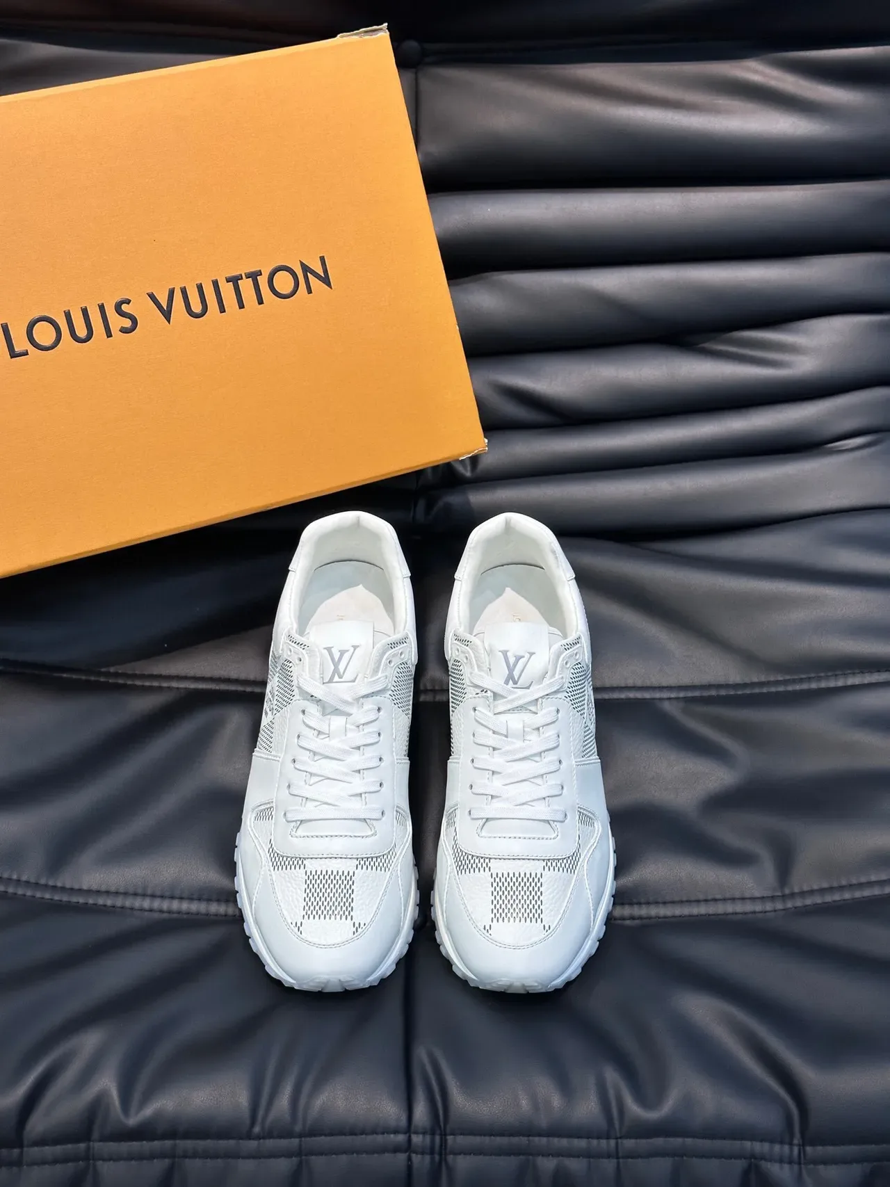 Louis Vuitton LV Trainer Chaussures Lifestyle Blanches et Grises Low-Top en Maille et Cuir 6