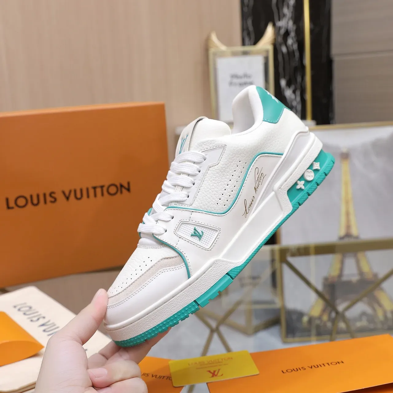 Louis Vuitton LV Trainer Blanc Vert Cuir Supérieur Acent Turquoise Tubing Lifestyle Sneakers 5